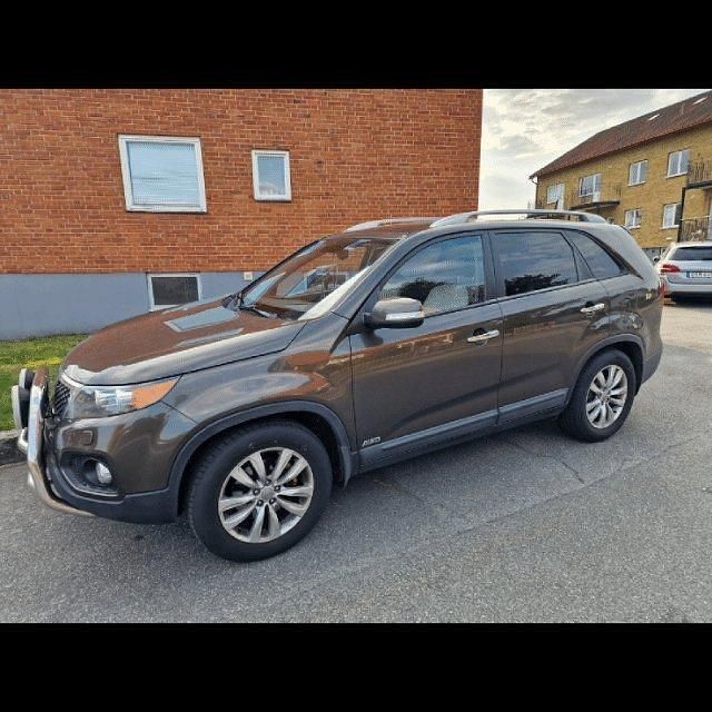 Brun Begagnad 2012 Kia Sorento SUV | 88 000 kr (Bra pris) - Bild 1/4