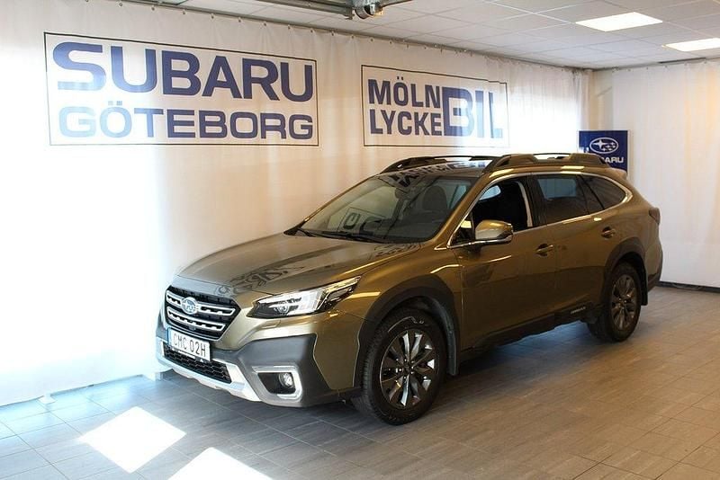 Grön Begagnad 2022 Subaru Outback SUV | 329 900 kr (Bra pris) - Bild 1/4