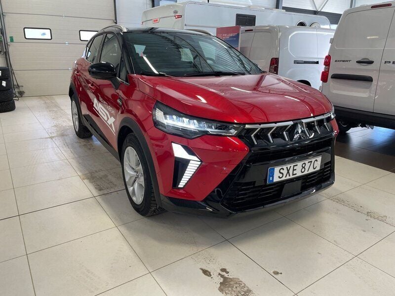 Röd Ny 2024 Mitsubishi ASX Intense SUV | 335 000 kr (Dyr) - Bild 1/4