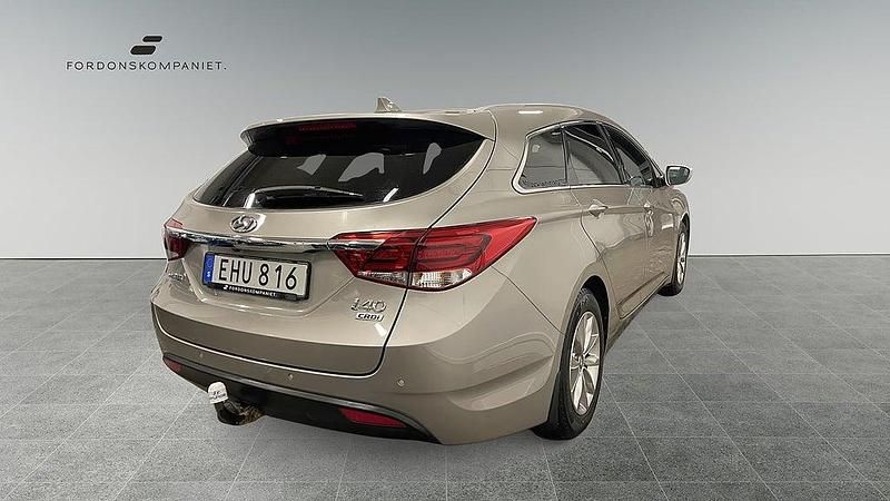Begagnad Hyundai i40 141 HK (103 kW) 2016 Grå Kombi