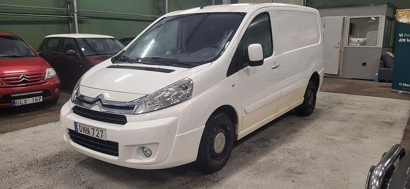 Begagnad Citroën Jumpy 128 HK (94 kW) 2016 Vit Minibuss