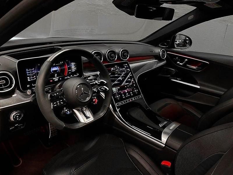 Begagnad Mercedes C63S AMG AMG 680 HK (500 kW) 2024 Svart metallic Kombi