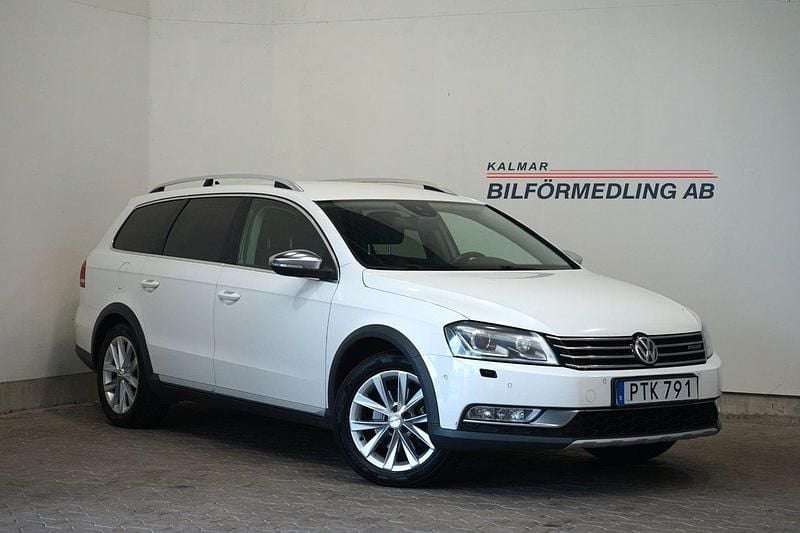 Vit Begagnad 2012 VW Passat Alltrack Kombi | 84 900 kr (Marknadspris) - Bild 1/4