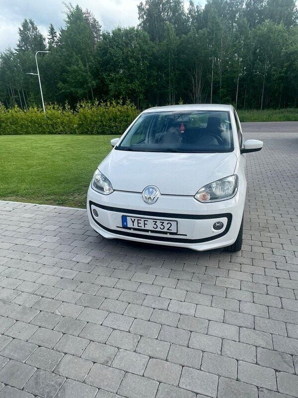 Begagnad 2016 VW up! high up! Halvkombi | 69 000 kr - Bild 1/4
