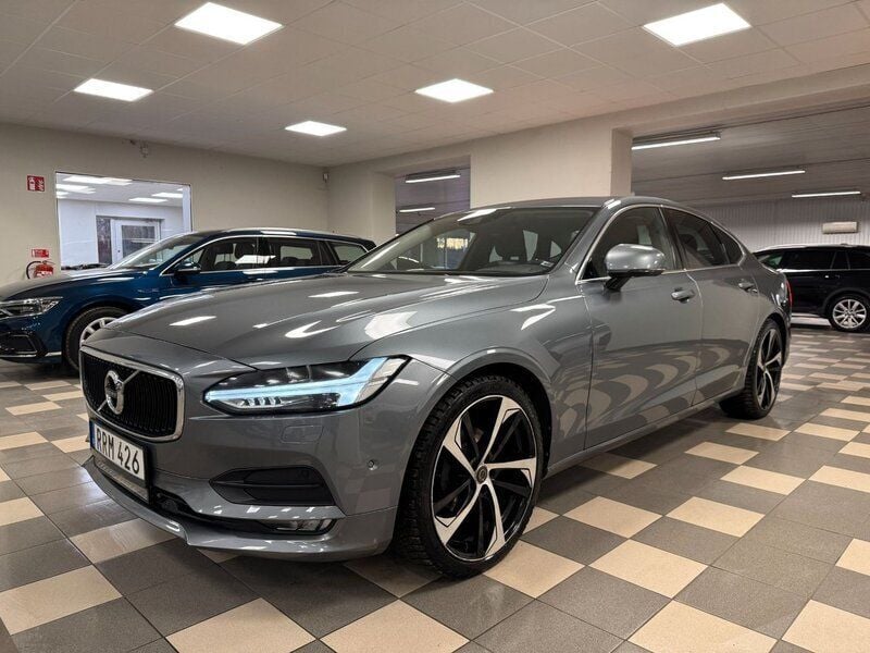 Grå Begagnad 2017 Volvo S90 Sedan | 168 900 kr (Dyr) - Bild 1/4