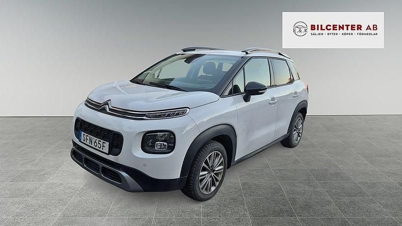 Vit Begagnad 2021 Citroën C3 Aircross PureTech SUV | 159 900 kr (Marknadspris) - Bild 1/4