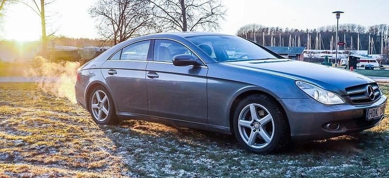 Grafitgrå Begagnad 2010 Mercedes CLS350 | 90 000 kr - Bild 1/4