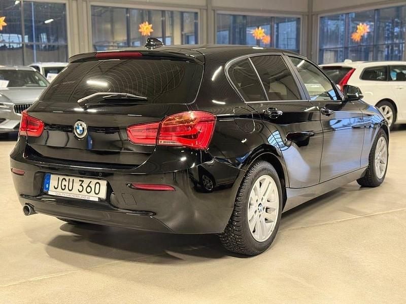 Begagnad BMW 116 Advantage 116 HK (85 kW) 2015 Svart Halvkombi