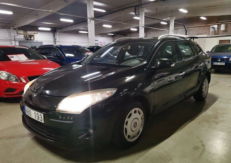 Svart Begagnad 2010 Renault Mégane GrandTour Kombi | 44 900 kr (Marknadspris) - Bild 1/4