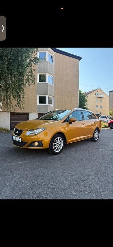 Orange Begagnad 2011 Seat Ibiza ST Style Kombi | 29 000 kr (Bra pris) - Bild 1/4