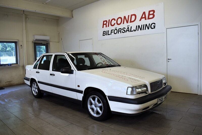 Vit Begagnad 1995 Volvo 850 Sedan | 54 900 kr - Bild 1/4