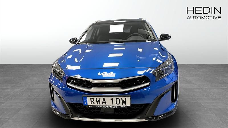 Begagnad Kia XCeed Advance 141 HK (103 kW) 2023 Blå SUV