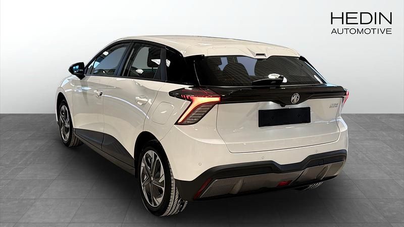 Begagnad MG MG4 EV 125 kW (170 HK) 2024 Vit Halvkombi