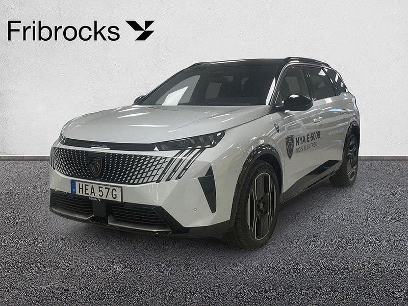 Vit (vit okenite) Ny 2024 Peugeot e-5008 GT SUV | 559 800 kr - Bild 1/4