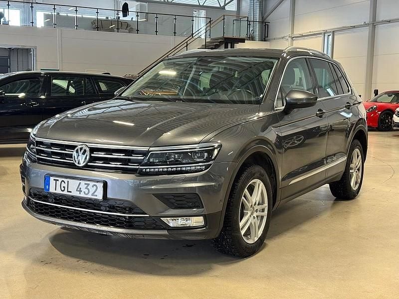 Begagnad VW Tiguan 190 HK (139 kW) 2017 Orange SUV