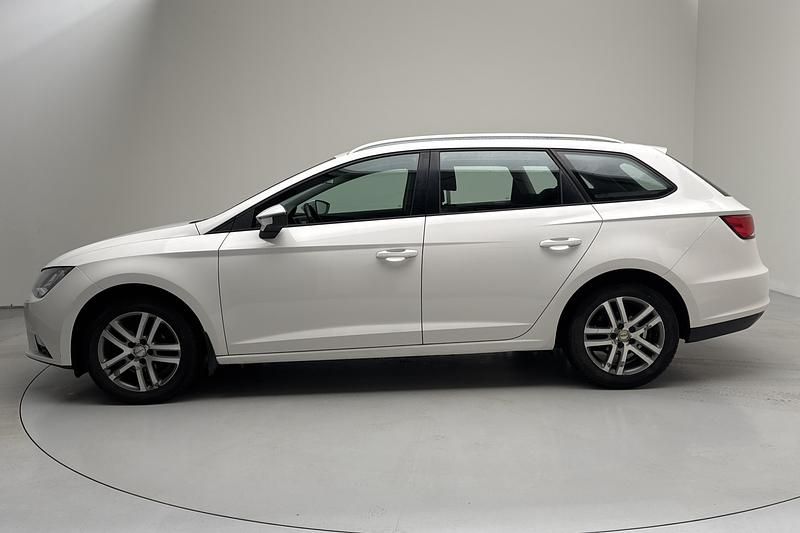 Begagnad Seat Leon ST 110 HK (80 kW) 2016 Vit Kombi