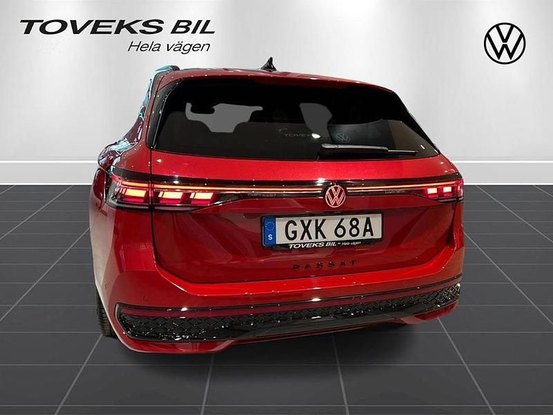 Ny VW Passat 193 HK (141 kW) 2026 Röd