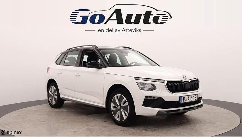 Vit Begagnad 2024 Skoda Kamiq SUV | 259 500 kr (Marknadspris) - Bild 1/4