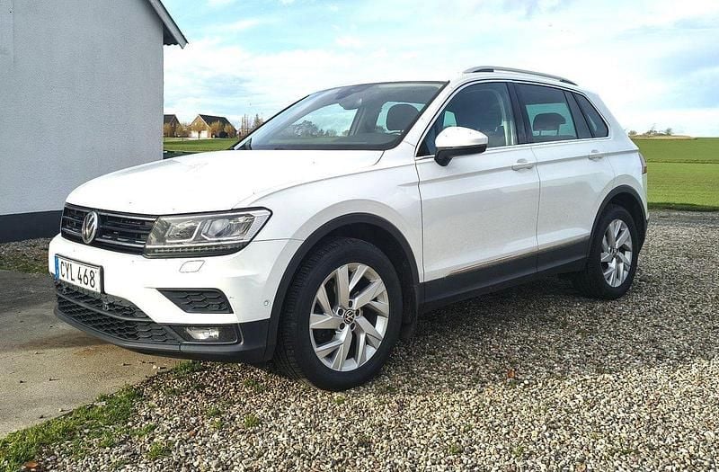 Vit Begagnad 2019 VW Tiguan SUV | 235 000 kr (Bra pris) - Bild 1/4