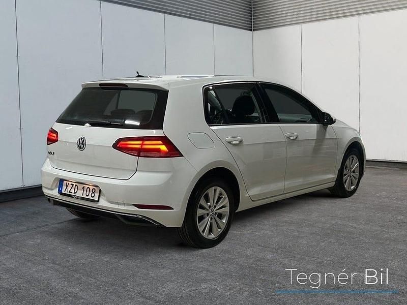 Begagnad VW Golf VII 110 HK (80 kW) 2018 Vit