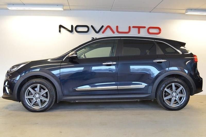 Begagnad Kia e-Niro Advance 150 kW (204 HK) 2021 Mörkblå metallic SUV