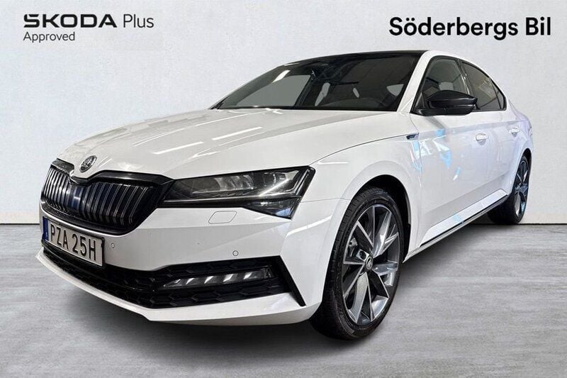 Vit Begagnad 2020 Skoda Superb SportLine Sedan | 269 500 kr (Marknadspris) - Bild 1/4
