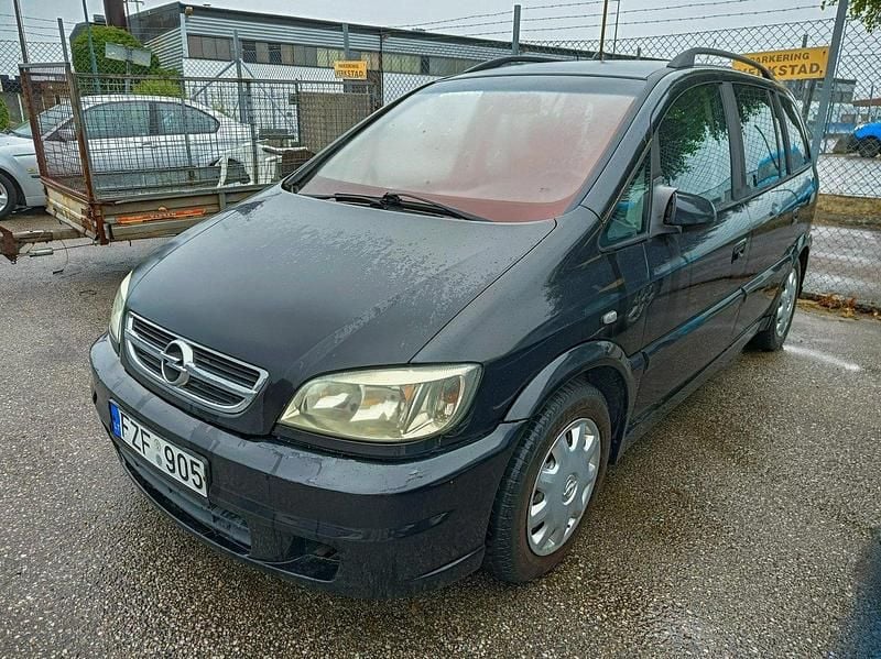 Begagnad 2003 Opel Zafira OPC Minibuss | 4 000 kr - Bild 1/4