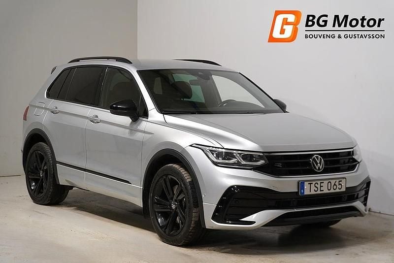 Begagnad VW Tiguan R-line 245 HK (180 kW) 2021 Silver SUV