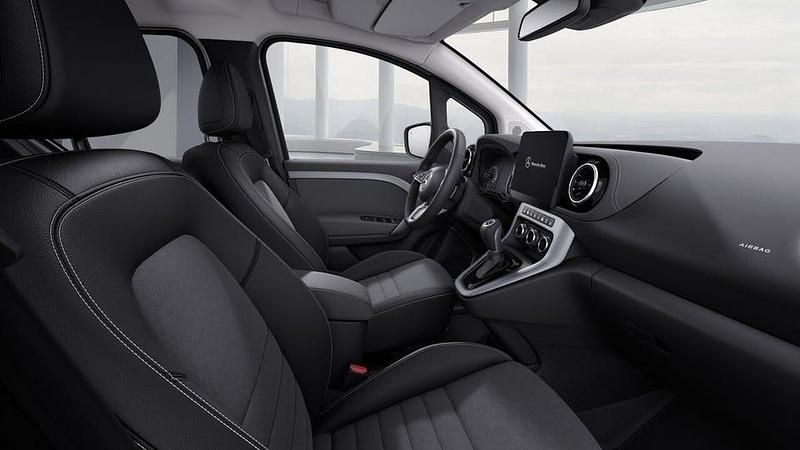 Ny Mercedes T180 Progressive 116 HK (85 kW) 2025 Silver Minibuss