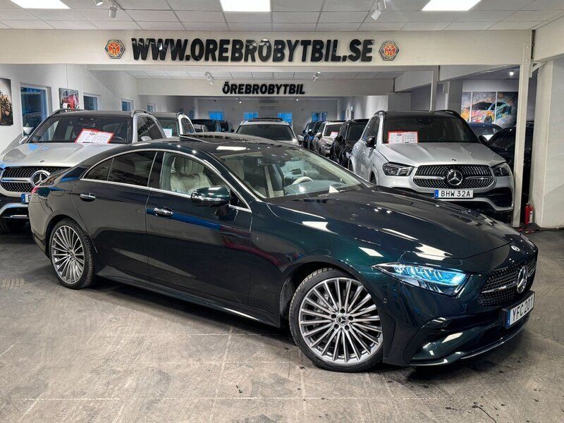 Grön Begagnad 2022 Mercedes CLS300 AMG line Sportkupé | 649 900 kr - Bild 1/4