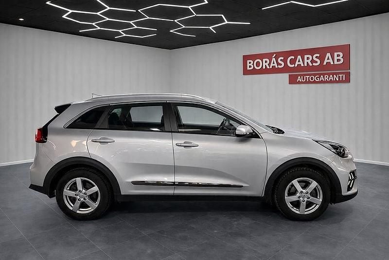 Begagnad Kia Niro 105 HK (77 kW) 2020 Grå SUV
