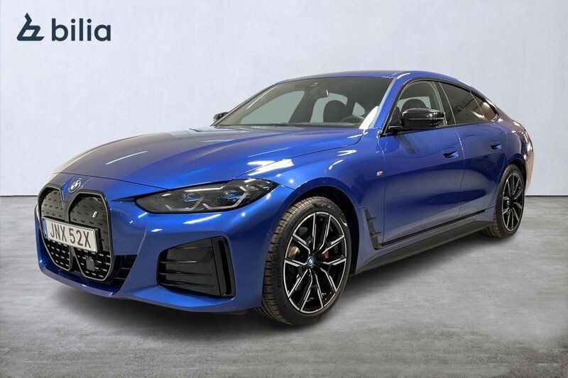 Blå Begagnad 2023 BMW i4 M Sport Sedan | 548 800 kr (Lite dyr) - Bild 1/4
