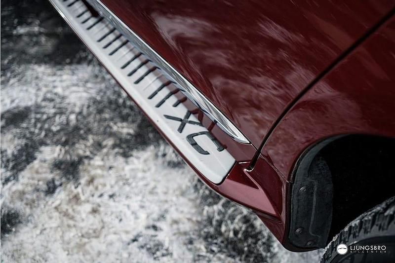 Begagnad Volvo XC60 Business Edition 181 HK (133 kW) 2014 Röd SUV