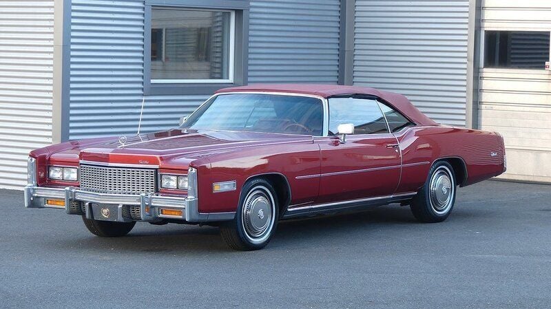 Röd Begagnad 1976 Cadillac Eldorado Sportkupé | 189 000 kr - Bild 1/4