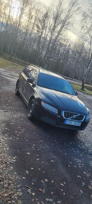 Begagnad 2012 Volvo V70 Kombi | 33 000 kr (Superpris) - Bild 1/4