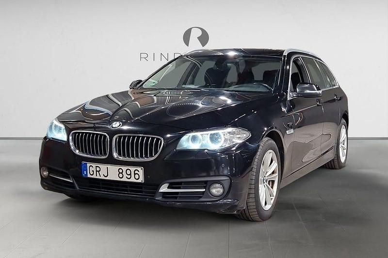 Svart Begagnad 2014 BMW 520 Kombi | 74 900 kr (Bra pris) - Bild 1/3