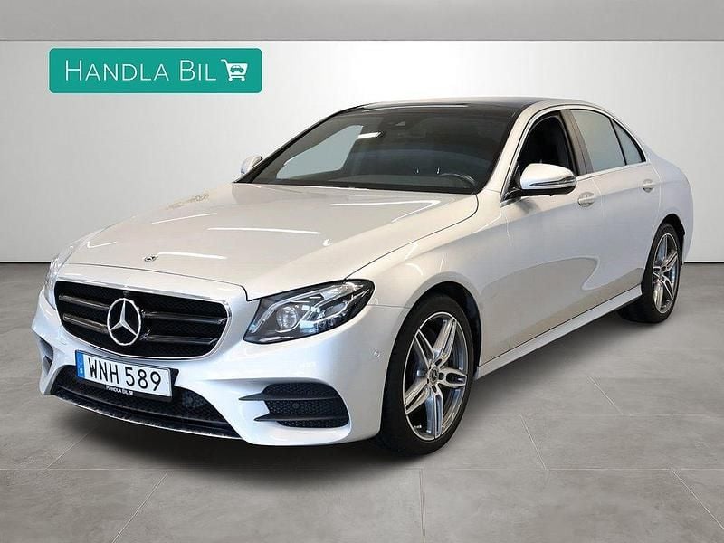 Silver Begagnad 2018 Mercedes E220 AMG Sedan | 319 900 kr (Bra pris) - Bild 1/4