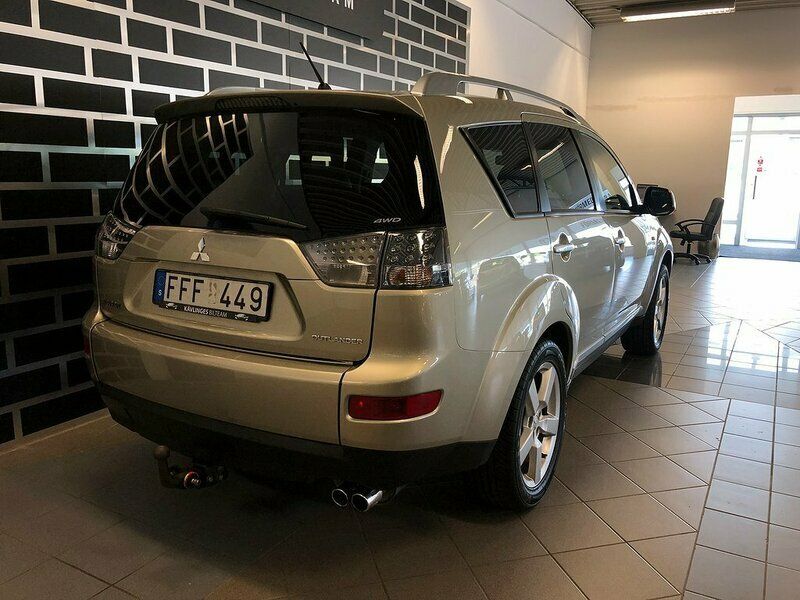 Begagnad Mitsubishi Outlander 140 HK (102 kW) 2007 Ljusbrun (brun) SUV