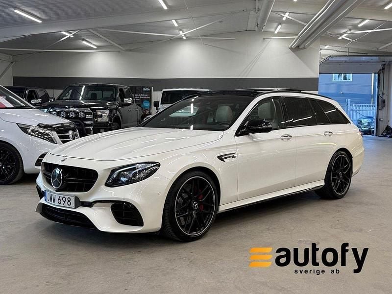 Vit Begagnad 2018 Mercedes E63S AMG Kombi | 669 900 kr (Bra pris) - Bild 1/4