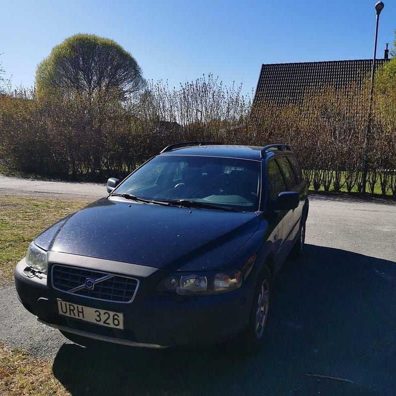 Begagnad 2004 Volvo XC70 Kombi | 30 000 kr (Marknadspris) - Bild 1/4