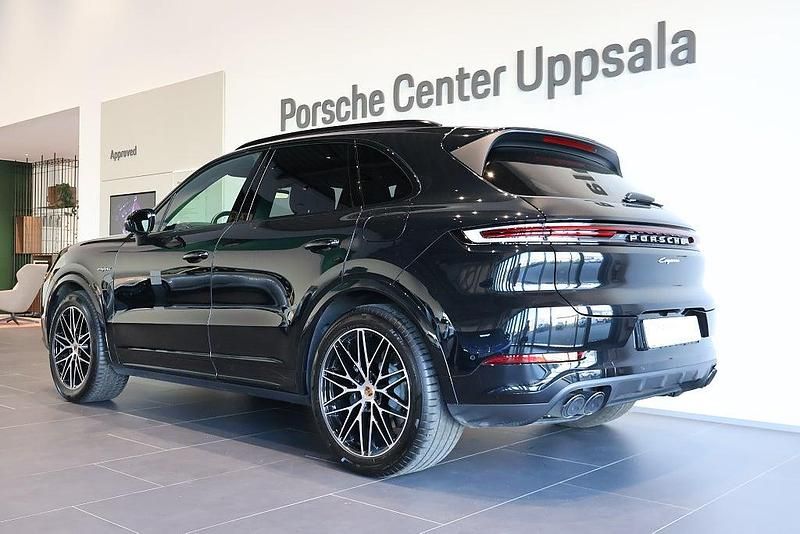 Begagnad Porsche Cayenne 305 HK (224 kW) 2025 Svart SUV