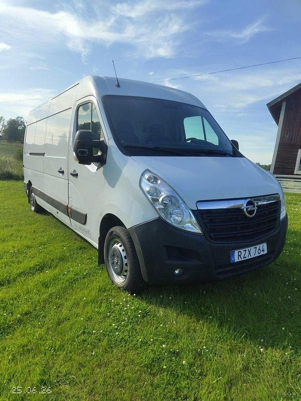 Vit Begagnad 2018 Opel Movano Van | 119 900 kr - Bild 1/4