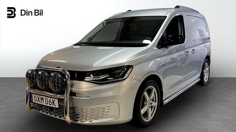 Silver (reflexsilver metallic) Begagnad 2023 VW Caddy Minibuss | 314 900 kr (Marknadspris) - Bild 1/4