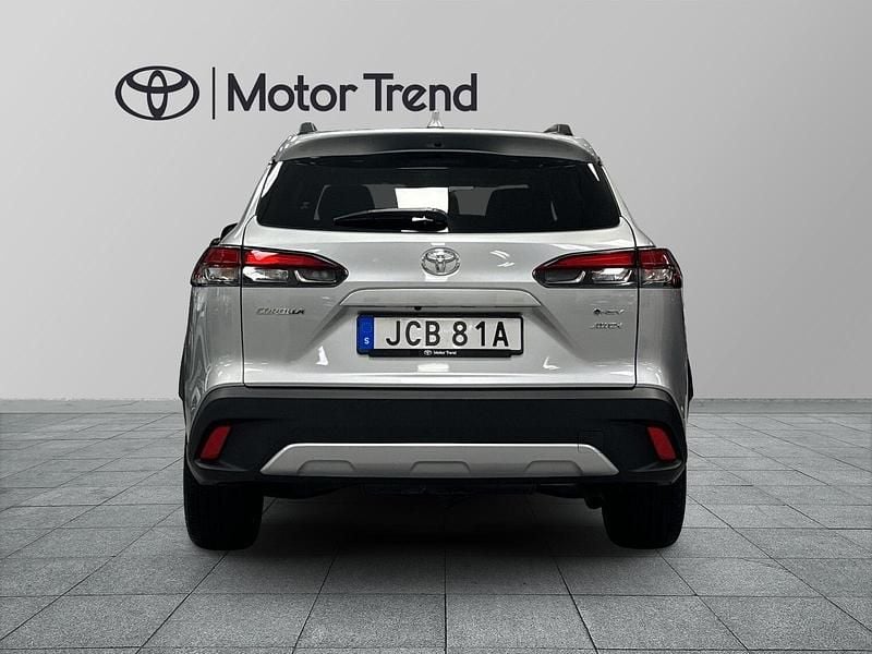 Begagnad Toyota Corolla Cross Style 200 HK (147 kW) 2025 Silver SUV