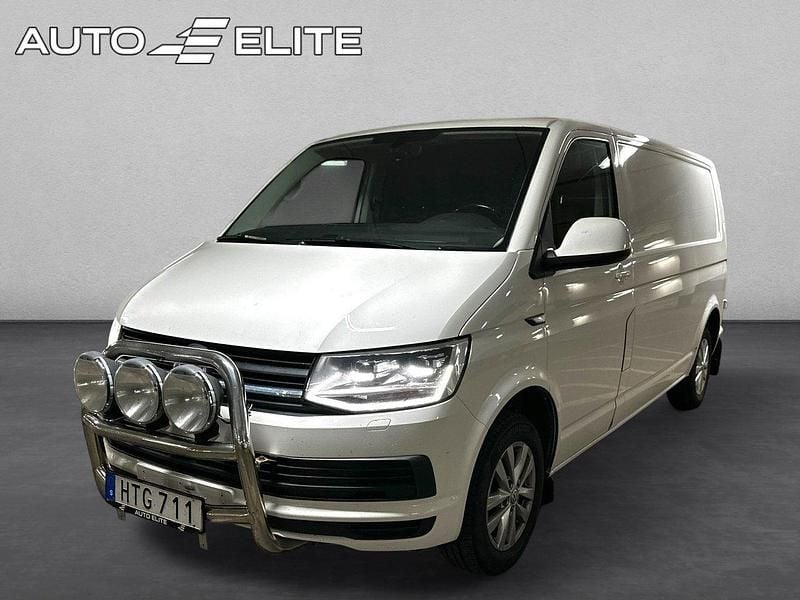 Vit Begagnad 2017 VW T6 Van | 194 800 kr (Marknadspris) - Bild 1/4
