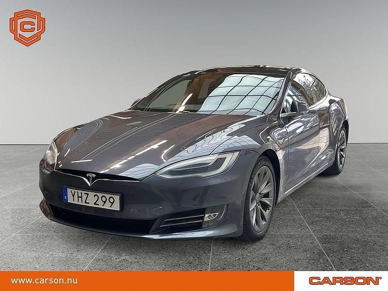 Grå Begagnad 2017 Tesla Model S Halvkombi | 249 900 kr (Bra pris) - Bild 1/3