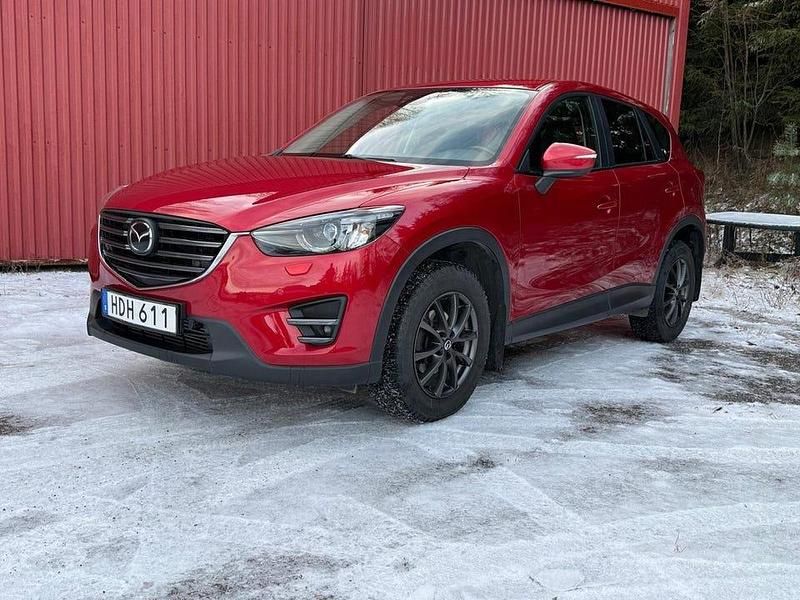 Röd Begagnad 2015 Mazda CX-5 Optimum SUV | 209 500 kr (Lite dyr) - Bild 1/4