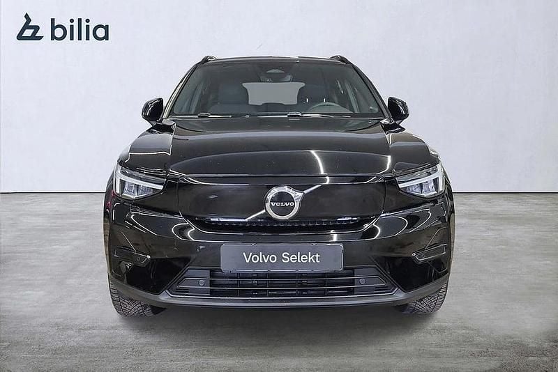 Begagnad Volvo XC40 Single Motor 185 kW (252 HK) 2023 Svart SUV