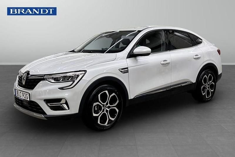 Vit Begagnad 2023 Renault Arkana Techno SUV | 224 900 kr (Marknadspris) - Bild 1/4