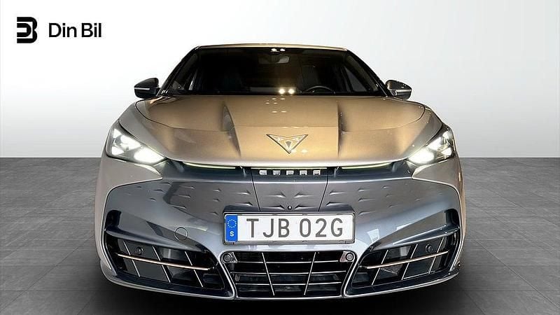 Begagnad Cupra Tavascan VZ 250 kW (340 HK) 2024 Brun SUV